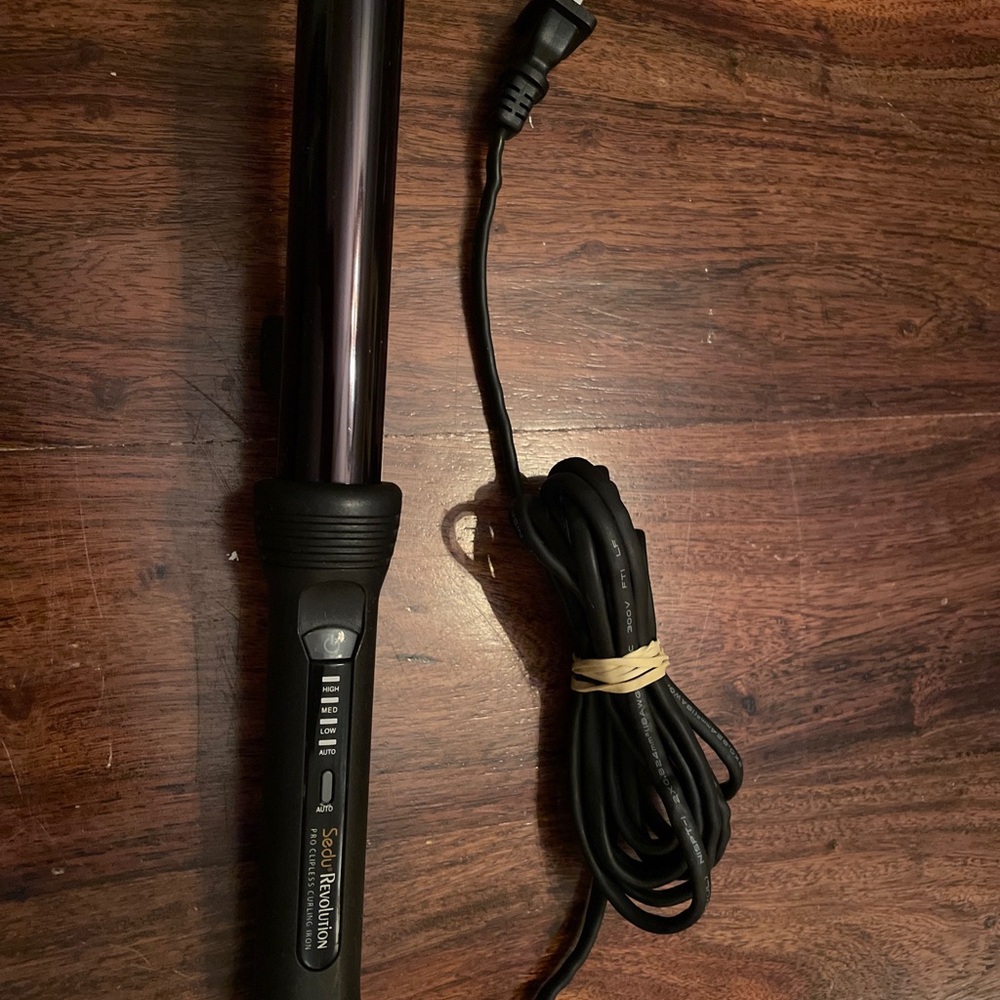 Sedu Revolution Pro Clipless Curling Iron - Black